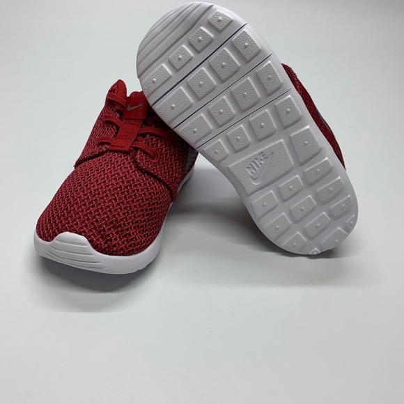 New Nike Roshe One Red Toddler Shoes - Picture 8 of 10